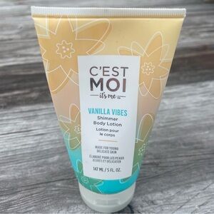 C'EST MOI It’s Me Vanilla Vibes Shimmering Moisturizing Body Lotion 5 oz New